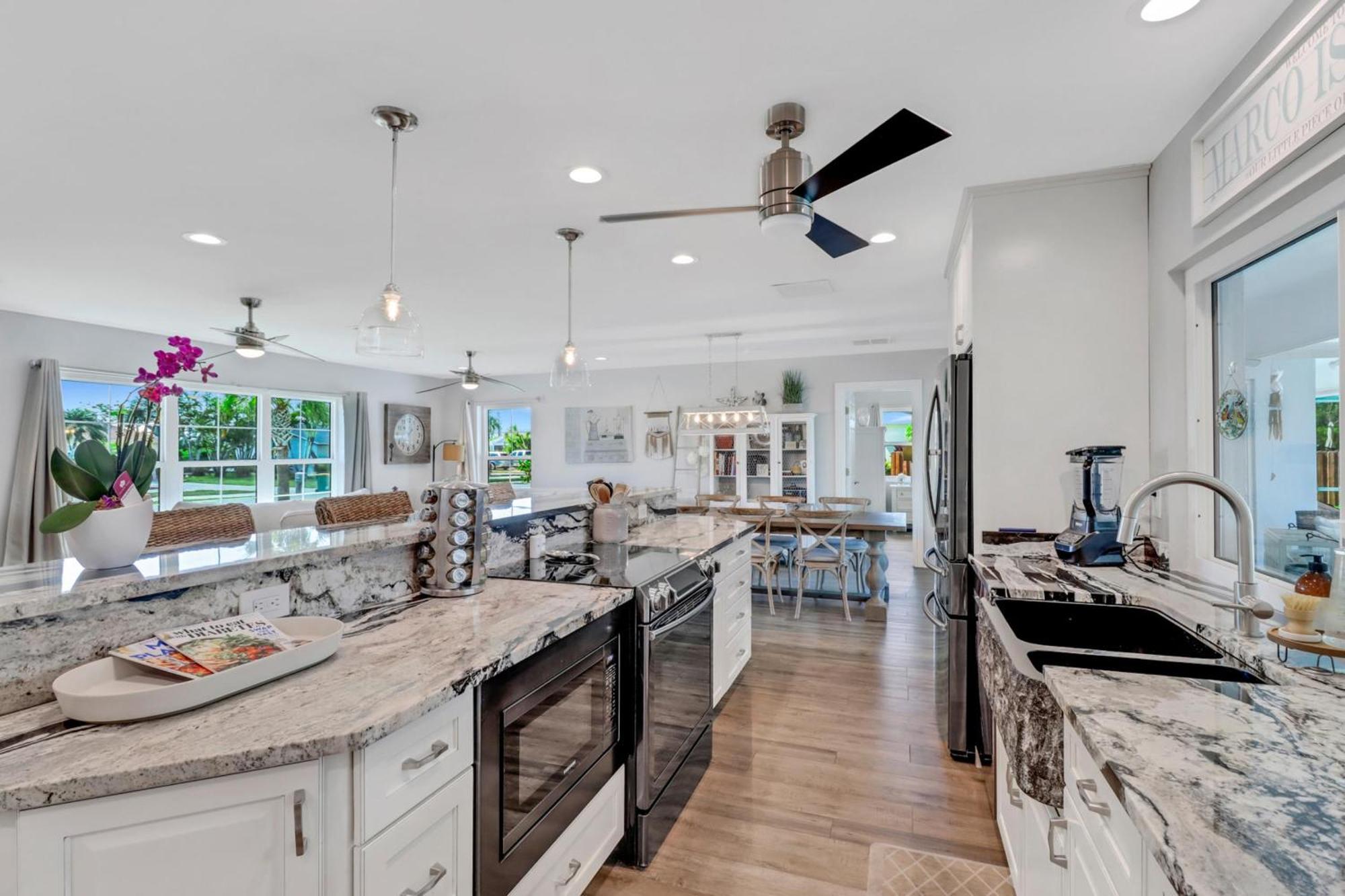 Inviting Lakeview Home L Pool L Close To Beaches 마르코 아일랜드 외부 사진