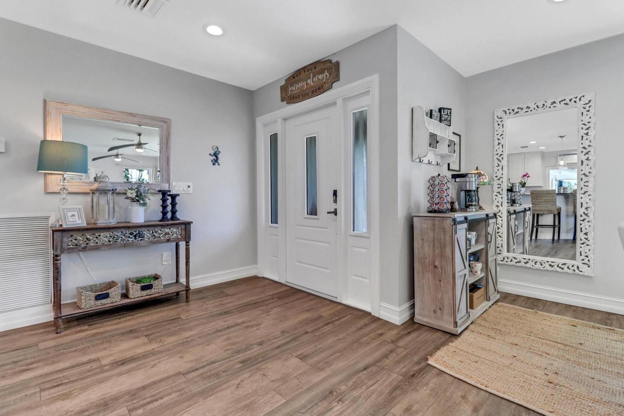 Inviting Lakeview Home L Pool L Close To Beaches 마르코 아일랜드 외부 사진
